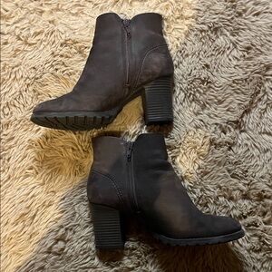 Clarks Dark Brown Ankle Booties - Size 8